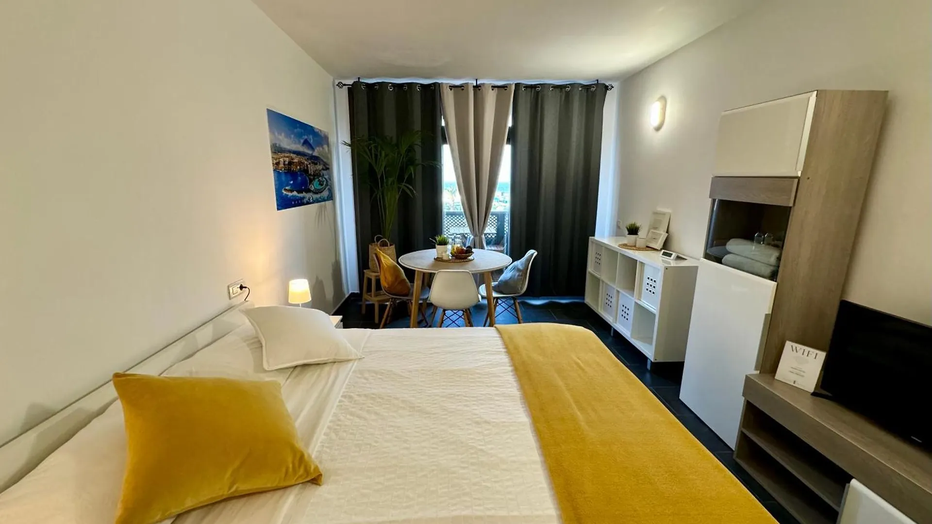 Marina Suites Tenerife Puerto de la Cruz  Puerto de la Cruz (Tenerife)