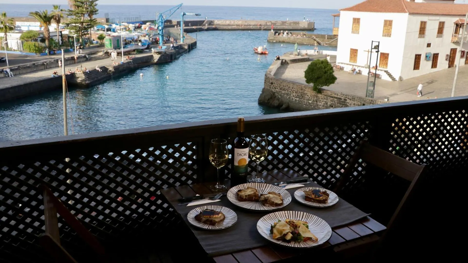 Marina Suites Tenerife Puerto de la Cruz  Apartamento Puerto de la Cruz (Tenerife)